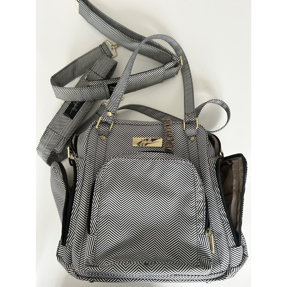 JuJuBe Be Right Back Diaper Bag Backpack Black White Chevron Gold Hardware. - Picture 2 of 5